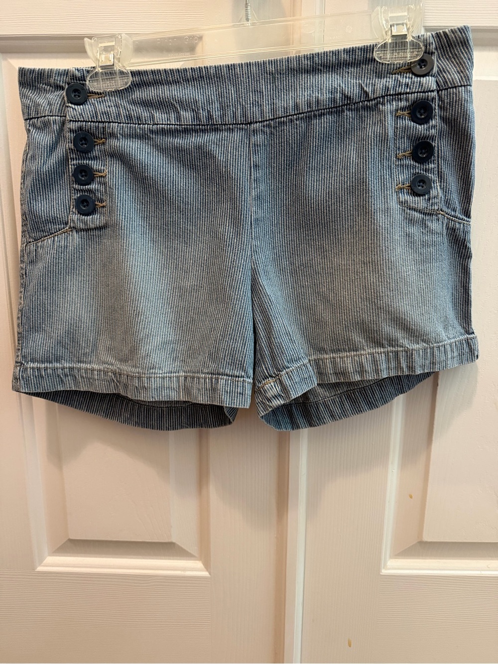 BITTEN By Sarah Jessica Parker Striped Shorts Size 8